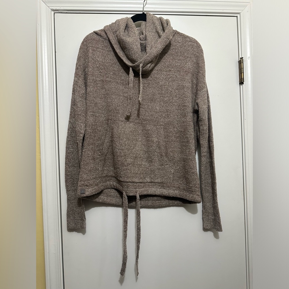 Barefoot dreams pullover new with tags! Size S!